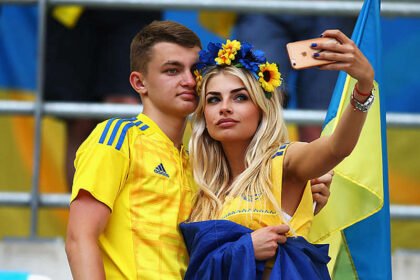 влада седан